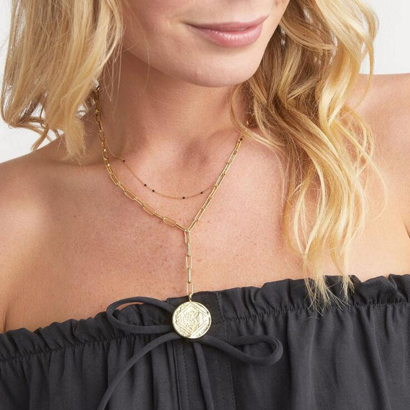 

Multiple Layering Dainty Mini Round Pendant Short Necklaces for Women