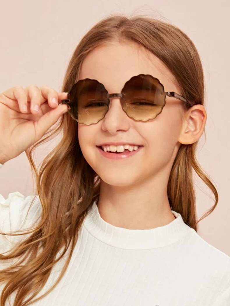 

Kids Sunglasses 2020 Boy Girl Frameless Cut-edged Flower Children Sunglasses Cute Eyeglasses Frame Child Eyewear Summer Beach 62002