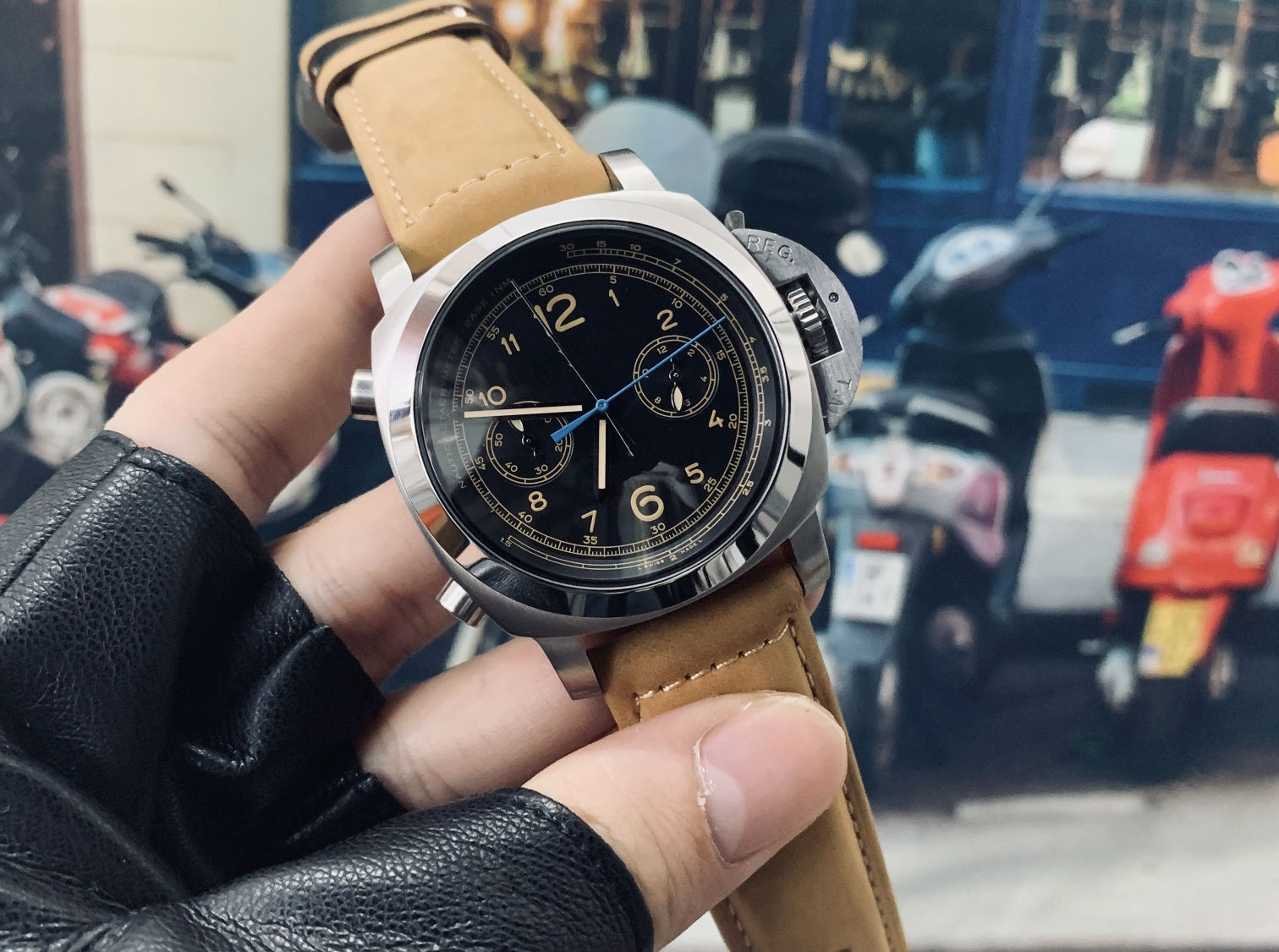 

Men's Watches Man Automatic Wristwatches 2020 new design 13, Slivery;brown