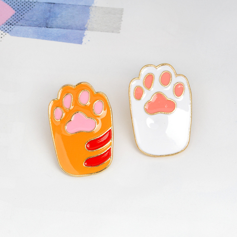 

Cute Cartoon Animal Paw Footprint Metal Kawaii Enamel Pin Badge Buttons Brooch Shirt Denim Jacket Bag Decorative Brooches for Women Girls, Gray