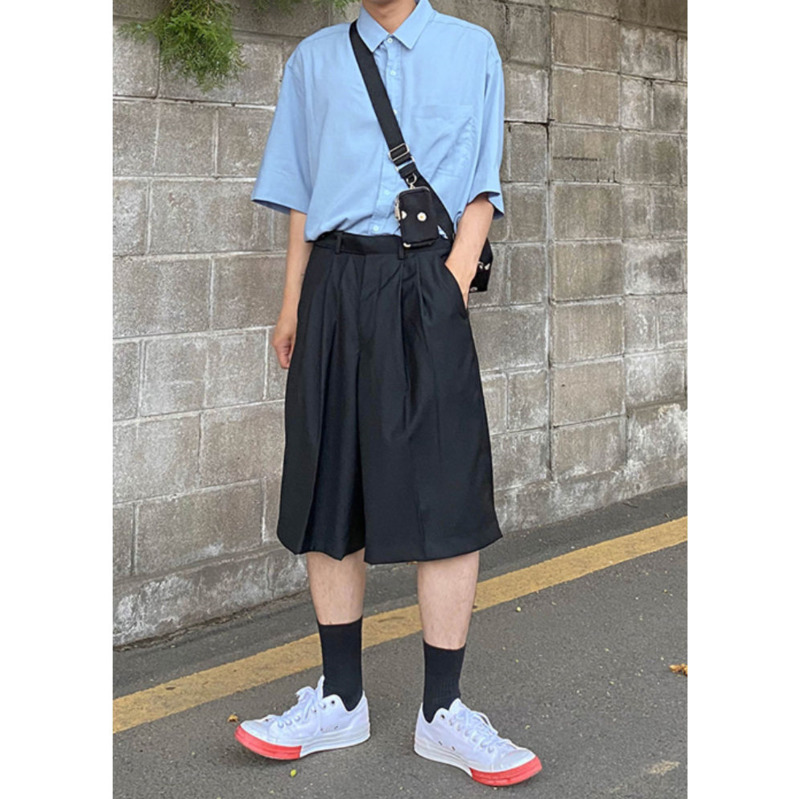 

2020Spring And Summer New Youth Popular Men's Solid Color Single-breasted Five-point Sleeve Shirt Fashion Casual Bottoming Shirt, Black