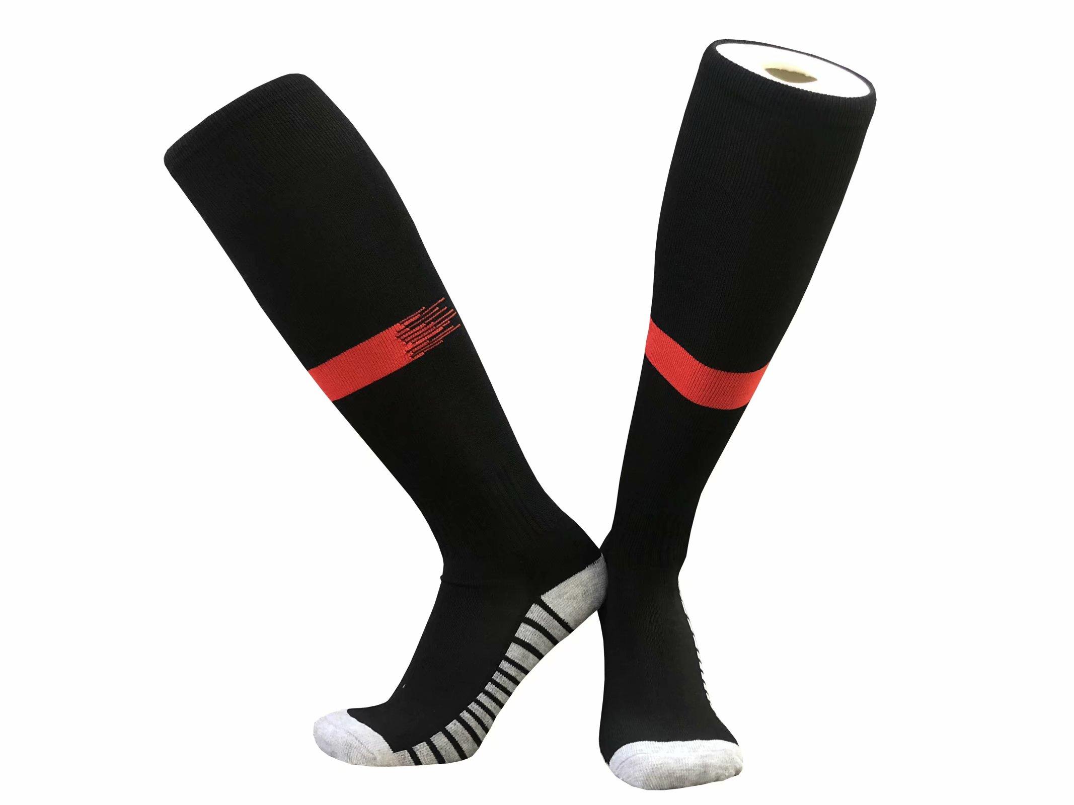 

TOP quality Men Long Sports Socks Breathable Outdoor Soccer Socks Male Solid Thick Man Football Sock Profession Sport Socks Soccer Wear 0177, Red