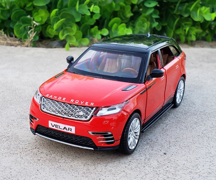 

1:32 Scale Diecast Alloy Metal Luxury SUV Car Model For Range Rover Velar Collection Off-road Vehicle Model Sound&Light Toys Car