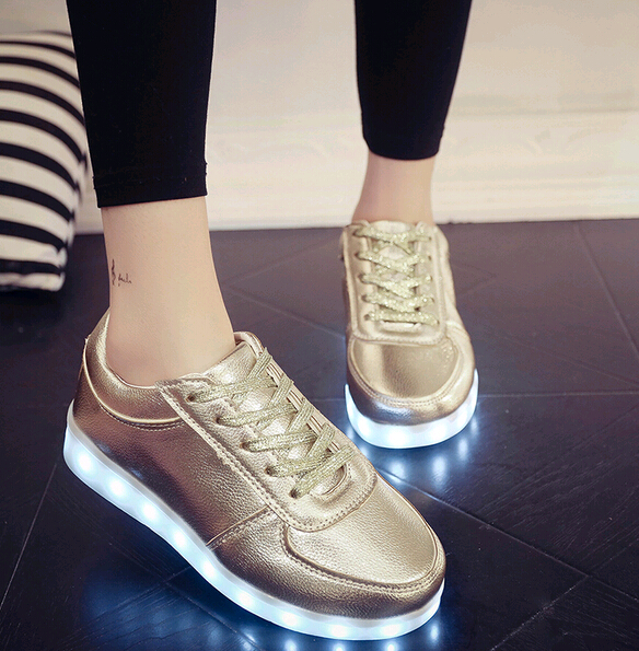 

Hot Sale-n Fluorescent LED Shoes USB Charging light up Sneakers For Adults Unisex LED Luminous Shoes Men & women Casual Shoes High Quality, Black