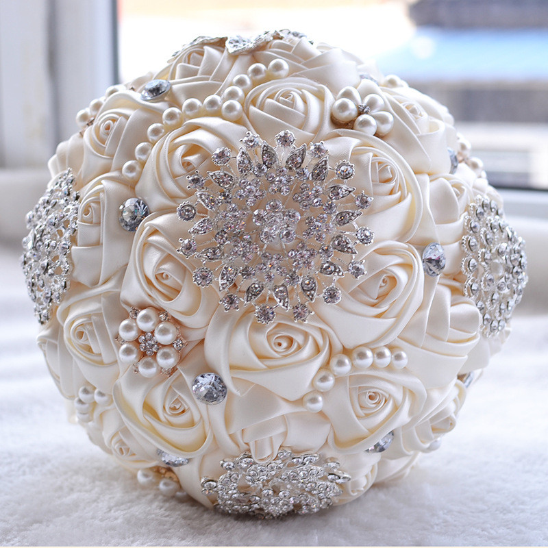 Stunning Rhinestone Wedding Bouquet Bride Bridal Bouquets Bridesmaid Holder Artificial Flowers Valentine's Day Confession Party Church-image-447177559