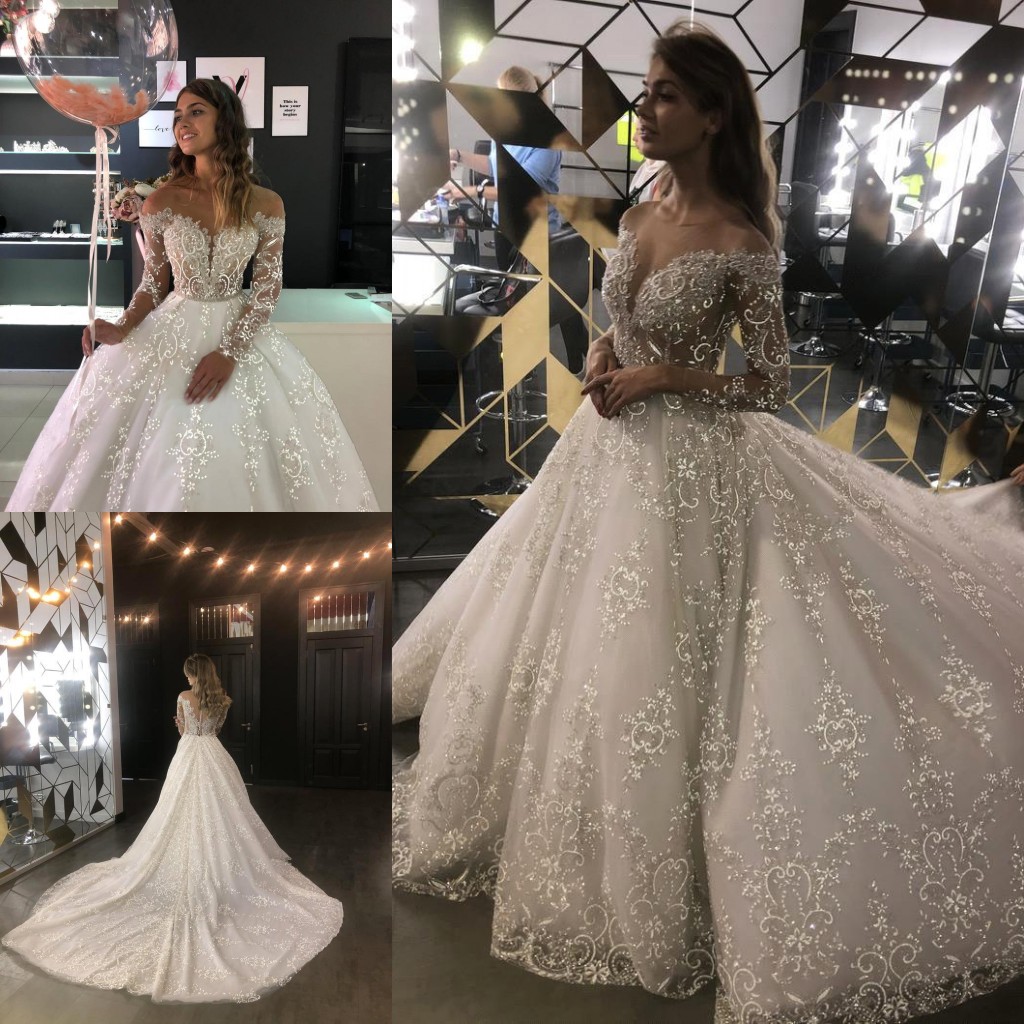 

2020 Luxury Shiny Wedding Dresses Princess Sheer Crew Neck Appliques Beaded Ball Gown Long Sleeves Chapel Train Bridal Gown BC3643, Gold