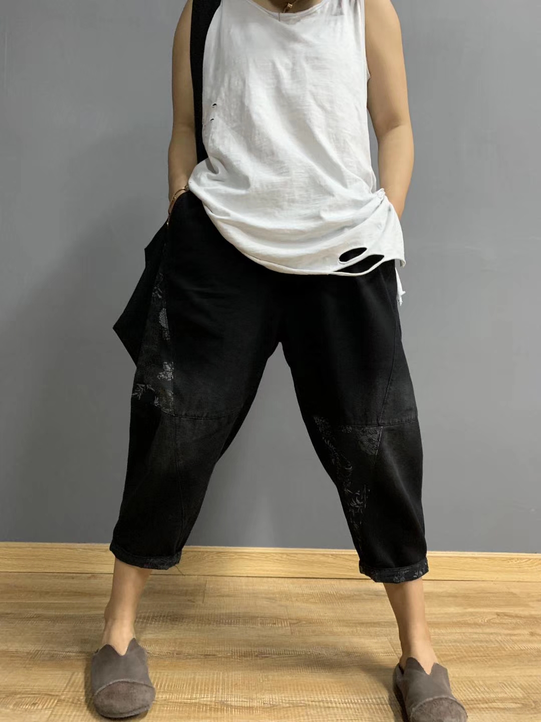 

Black Color Matching Elastic Waist Individuality Leisure Female Jeans Bk4614
