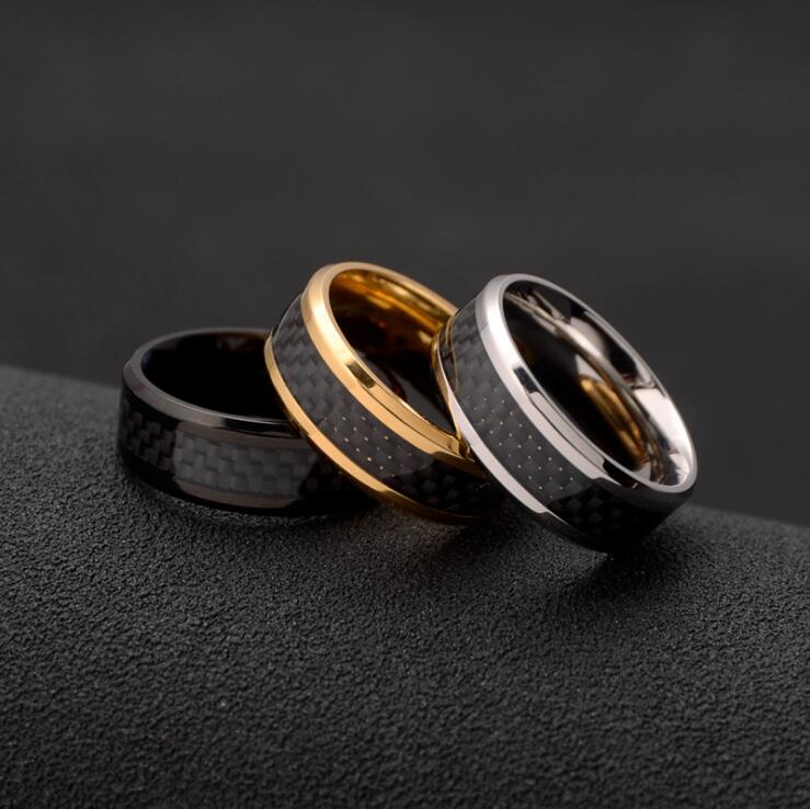 

Fashion 316L Surgical Stainless Steel Band Ring With Black Carbon Fiber Inlay Titanium Steel Edge Faceted Wedding Ring For Gentlemen