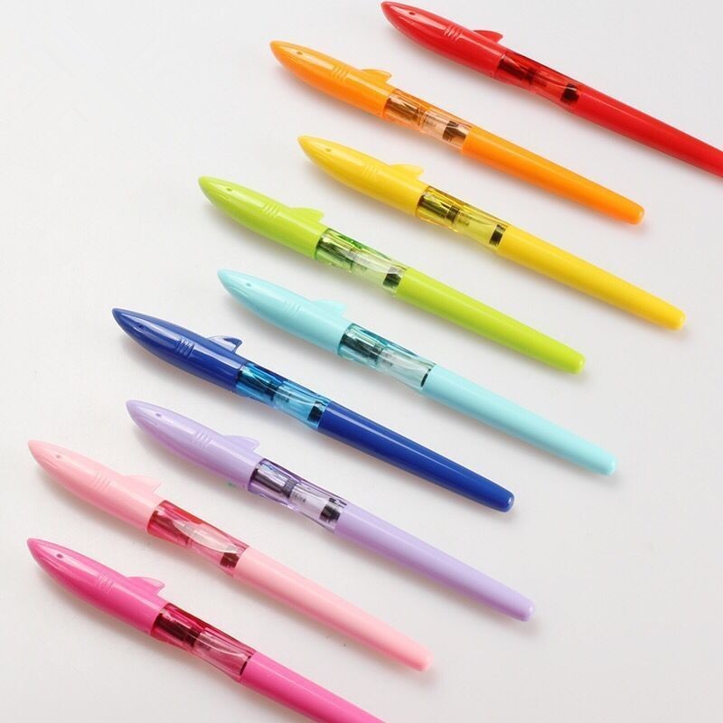

1 PC Jinhao 0.5mm Iraurita Nib Creative Animal Fountain Pen Cute Colorful Signing Calligraphy Writing Ink Pens Kids Gift 03850, Red