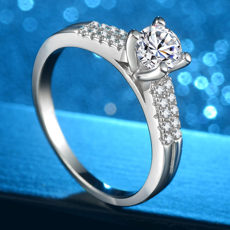 Mode-Euramerican Bijoux à la main Petite anneau de zircon à quatre griffes avec anneau de diamant