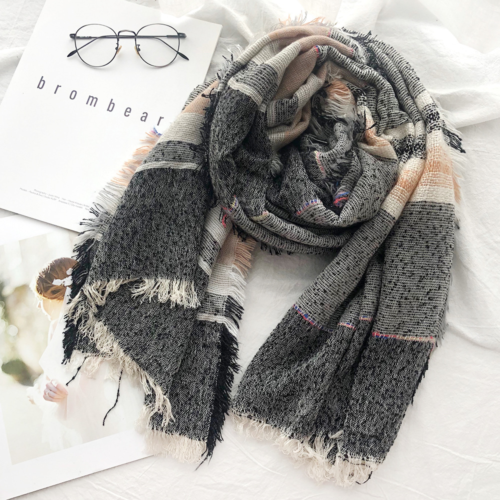 

Wholesale- new circle yarn thick winter shawl hit color fringe plaid scarf women