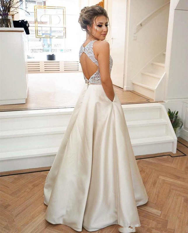 

New Jewel Top Beaded Prom Dresses Long Sequins Crystal Floor Length Prom Gowns Keyhole Back Dresses Evening Wear Real Party Gowns B61, Burgundy