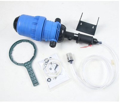 

Fertilizer injector dispenser proportionalizer 0.4%-4% fertilizer water driven injector