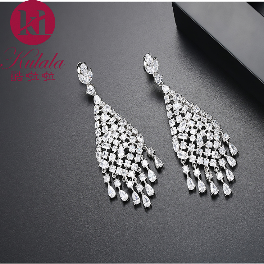 Triángulo de plata brillante pedrería Aretes vendedor del Reino Unido