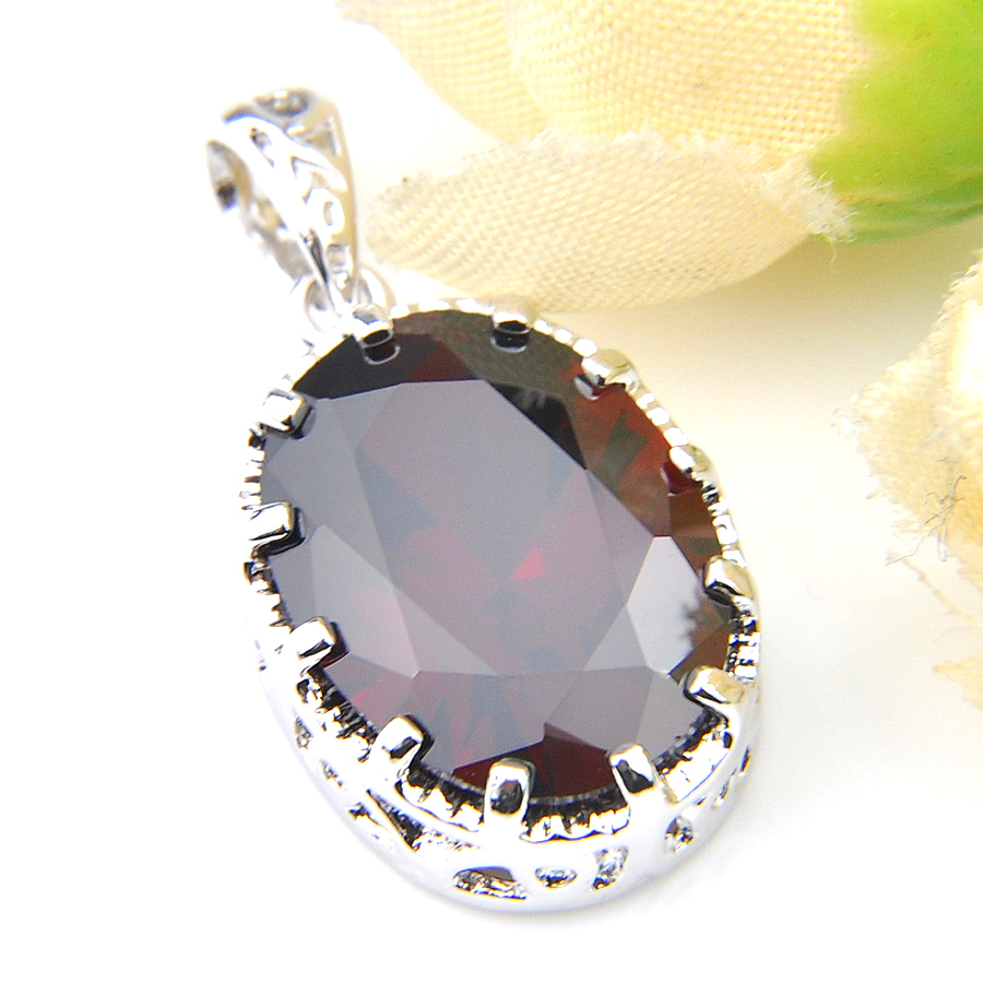 

Thanksgiving Day Jewelry Red Garnet Oval Cut Pendants 925 Silver Jewelry For Women Necklace Pendants Mother Gift P0006