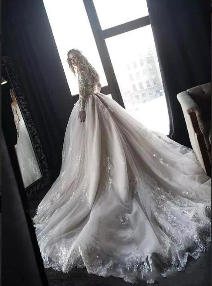 

Off The Shoulder Lace Mermaid Wedding Dresses 2019 Long Sleeves Tulle Applique Sweep Train Wedding Bridal Gowns With Detachable Skirt M528, White