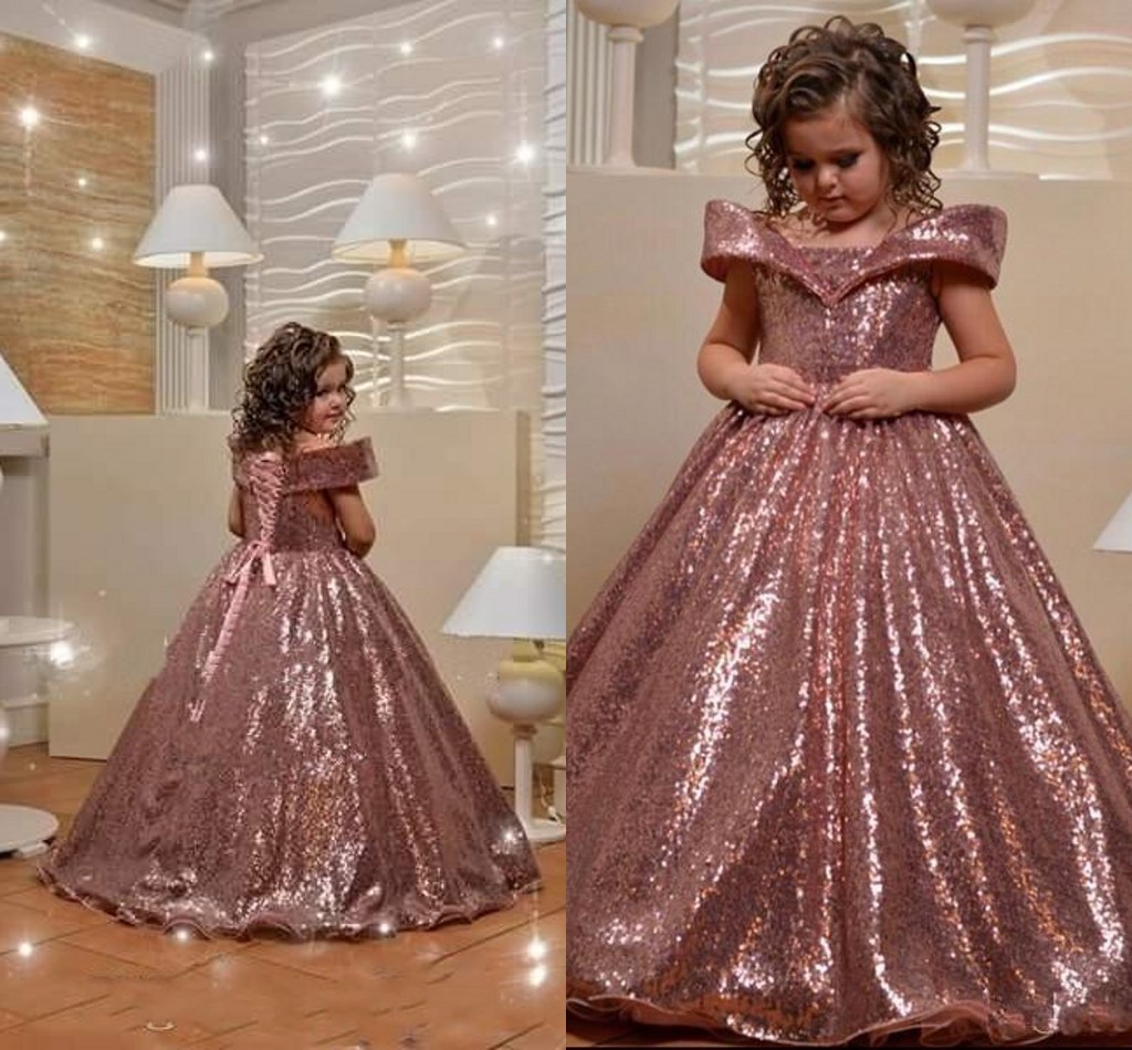 

Cheap Rose Pink Girls Pageant Dresses Off the Shoulder Sequined Lace Sweep Train Sequins Kids Ball Gown Flower Girls Dress Birthday Gowns, Silver