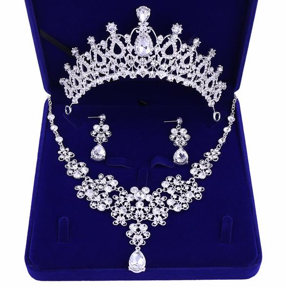 

Best-selling high-end bridal accessories crown necklace earrings three-piece white rhinestone princess crown banquet headband free shipping