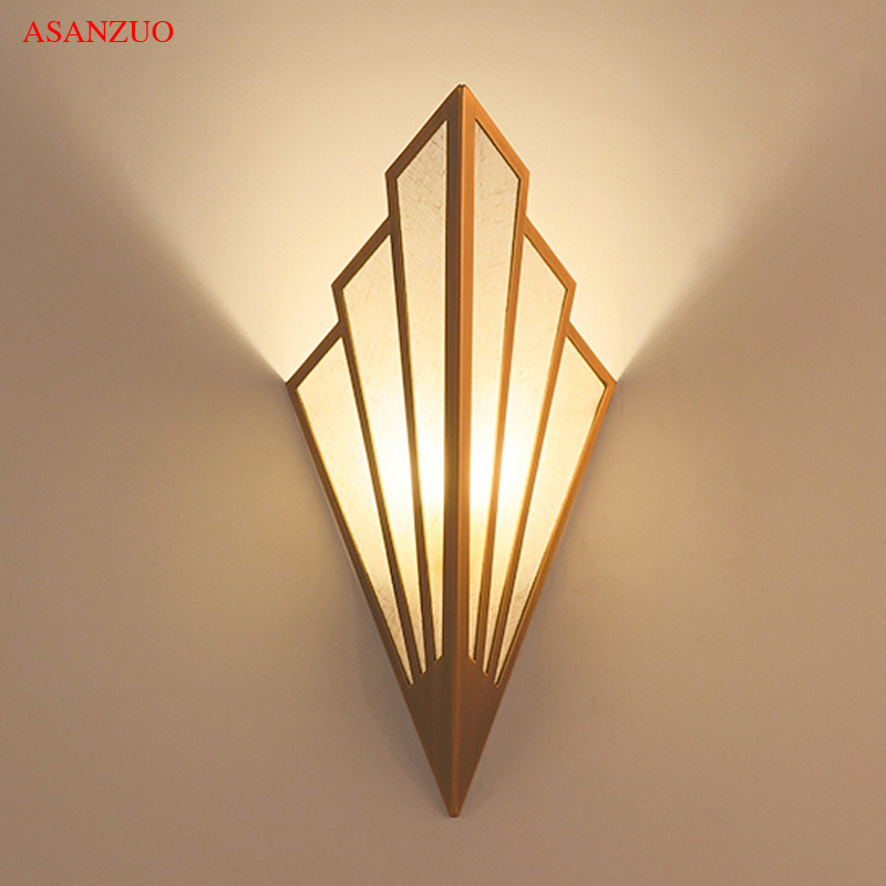 

Post-modern triangular fan-shaped creative wrought iron new Chinese wall lamp hotel clubhouse villa dining bedroom wall lamp