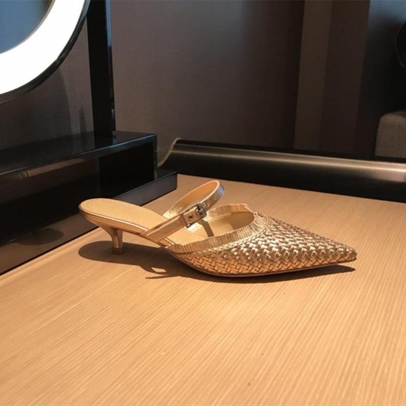 

Hot Sale Shoes Women Summer Sexy Casual Women Slippers Genuine Leather Fringe Med Heels Slippers Zapatos De Mujer, As pic
