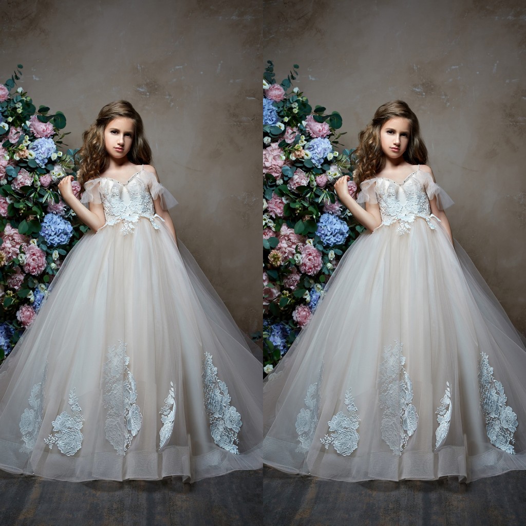 

Ball Gown Flower Girls Dresses V Neck Short Sleeve Beads Appliques Tulle Girls Pageant Dresses Floor Length Girls Party Gowns, Gold