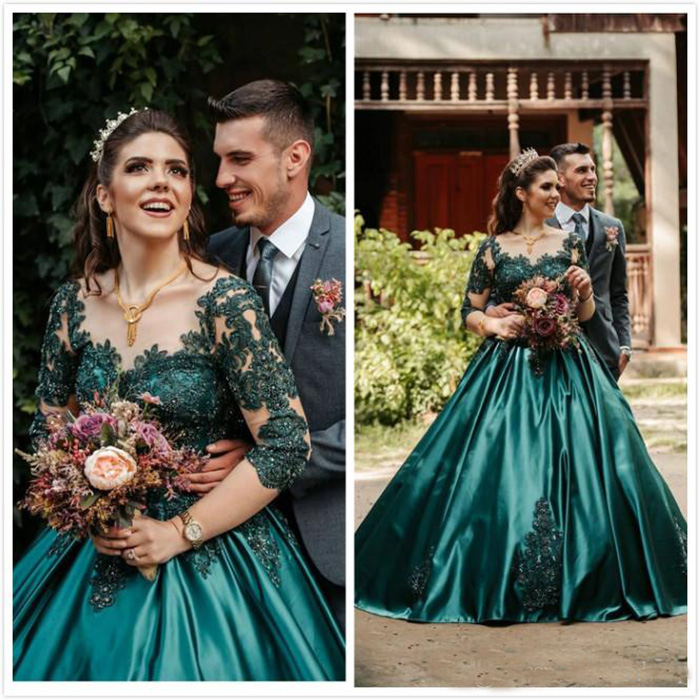 

2020 Plus Size Arabic Muslim Prom Dresses Hunter Green Lace Beaded Sheer Neck Satin Evening Dresses Half Sleeves Quinceanera Prom Gowns