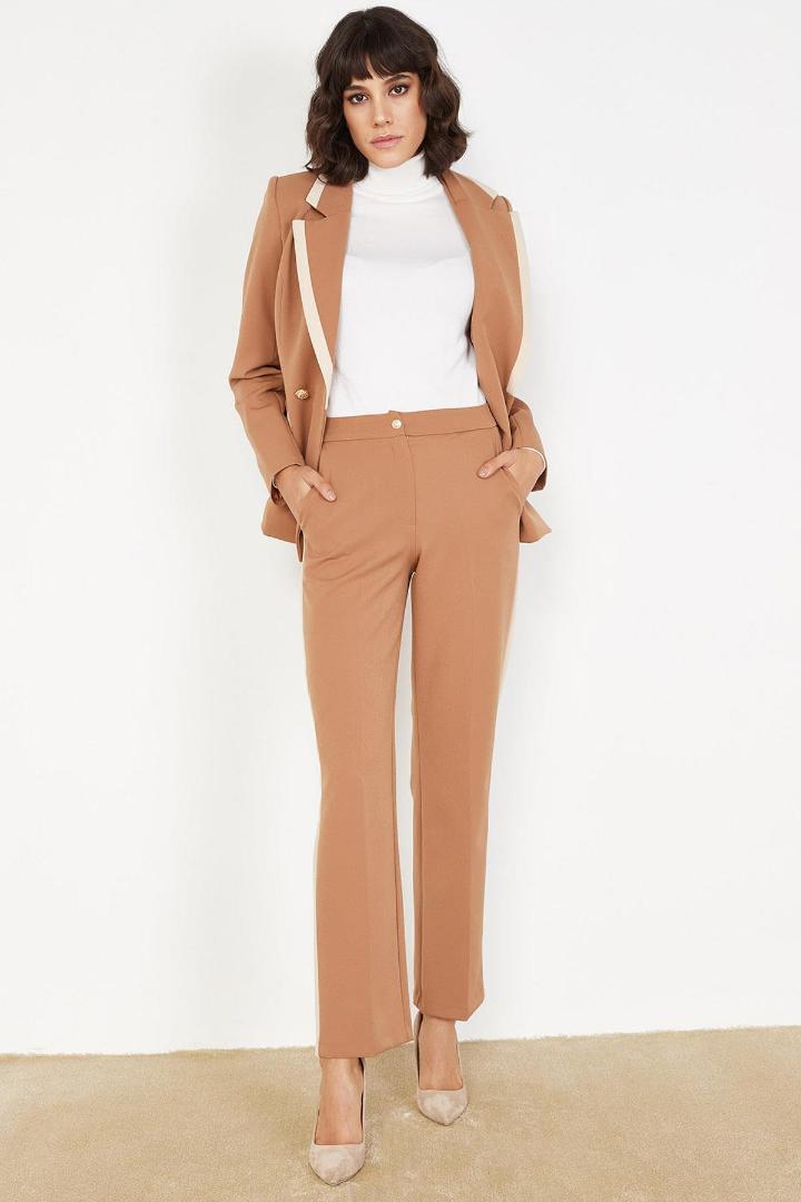 

Women's Brown Contrast Ribbon Detail Pants