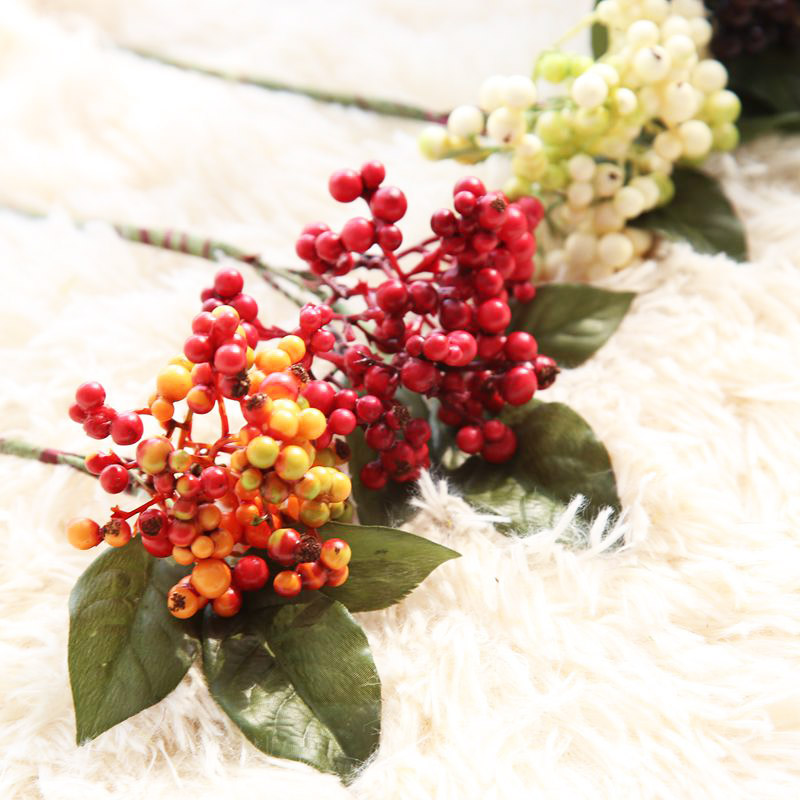

22CM Decorative Mini Christmas Frosted Artificial Berry Vivid Red Holly Berry Holly Berries Home Garland New Beautiful