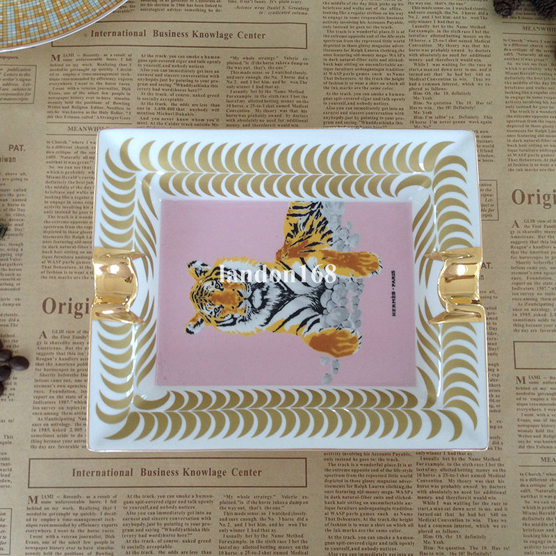 

Luxury Gold-rimmed Ceramic Ashtray animal tiger Cigar Ashtray Simple Restaurant Living Room Ceramic Ashtray Creative Gift
