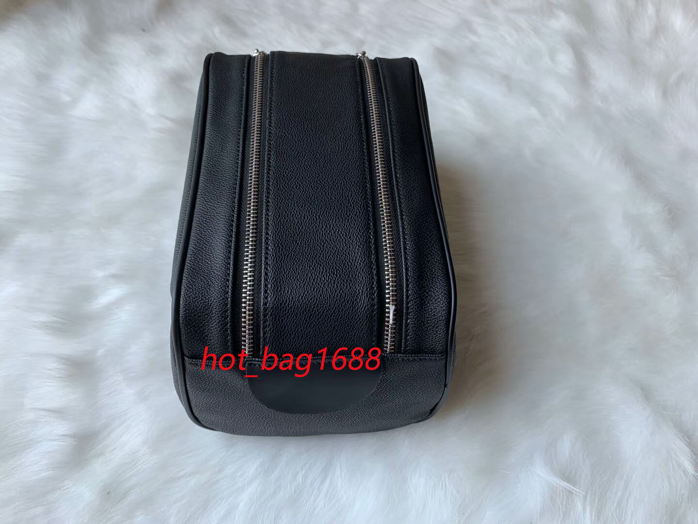 

High-end quality men travelling toilet bag fashion design women wash large capacity cosmetic bags makeup toiletry Pouch, Black plaid