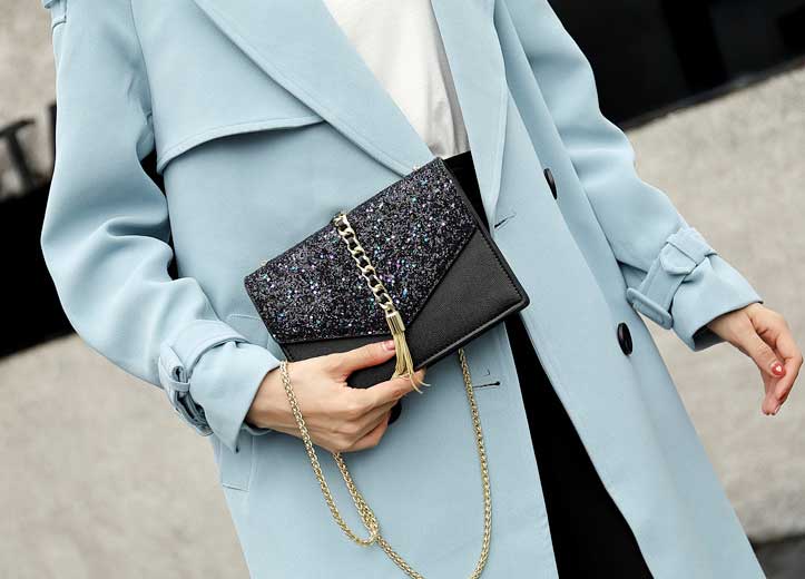 

Designer-New wear-resistant and scratch-resistant stylish tassels with one shoulder and oblique small square bags, Black
