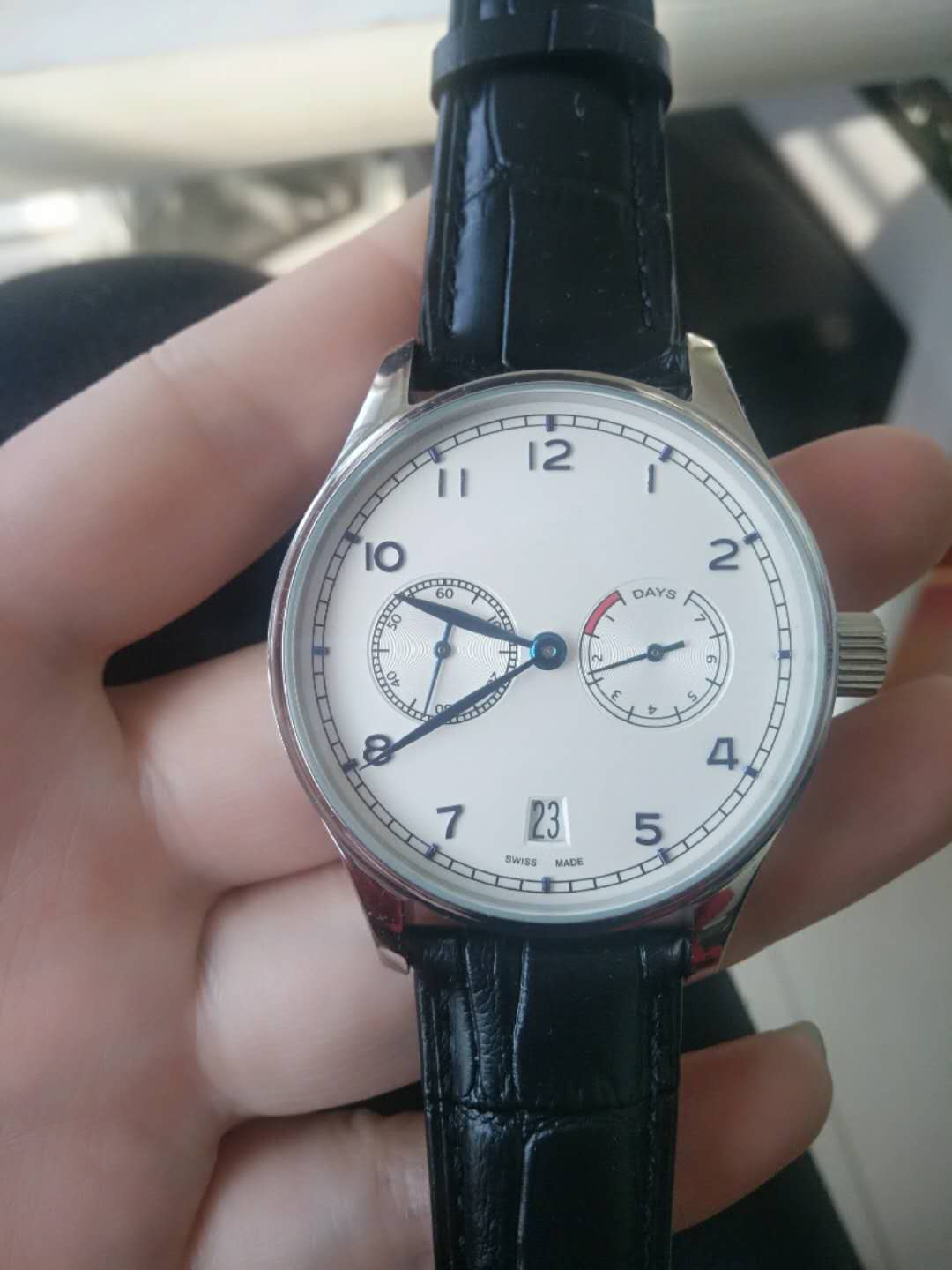 2019 New Style Top Luxury Black Leather Strap Mens Mechanical Watch Automatic Movement 42mm Mens Wristwatch Wholesale Price