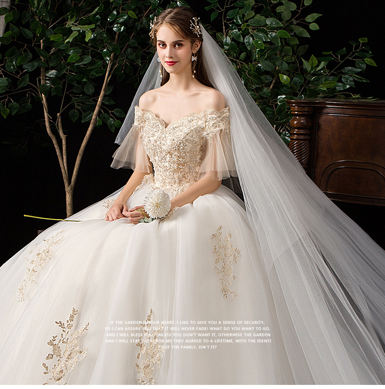 Compra Vestido De Novia De Europa Y América Del Estilo De Nueva Gran Tamaño  Vestido De Novia Fuera Del Hombro Más Tamaño Champagne Novia De La Boda  2020 Trill Barato | Entrega