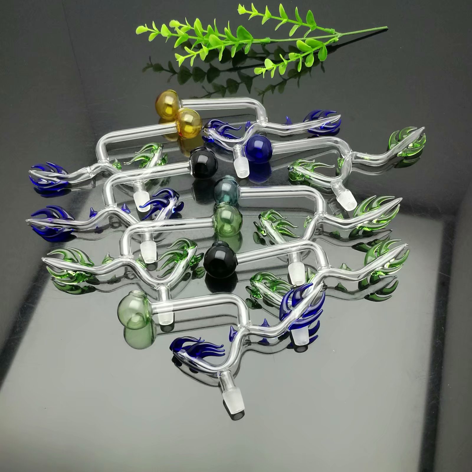 

Best Sellers Classical faucet burner Glass Bongs Glass Smoking Pipe Water Pipes Oil Rig Glass Bowls Oil Burn