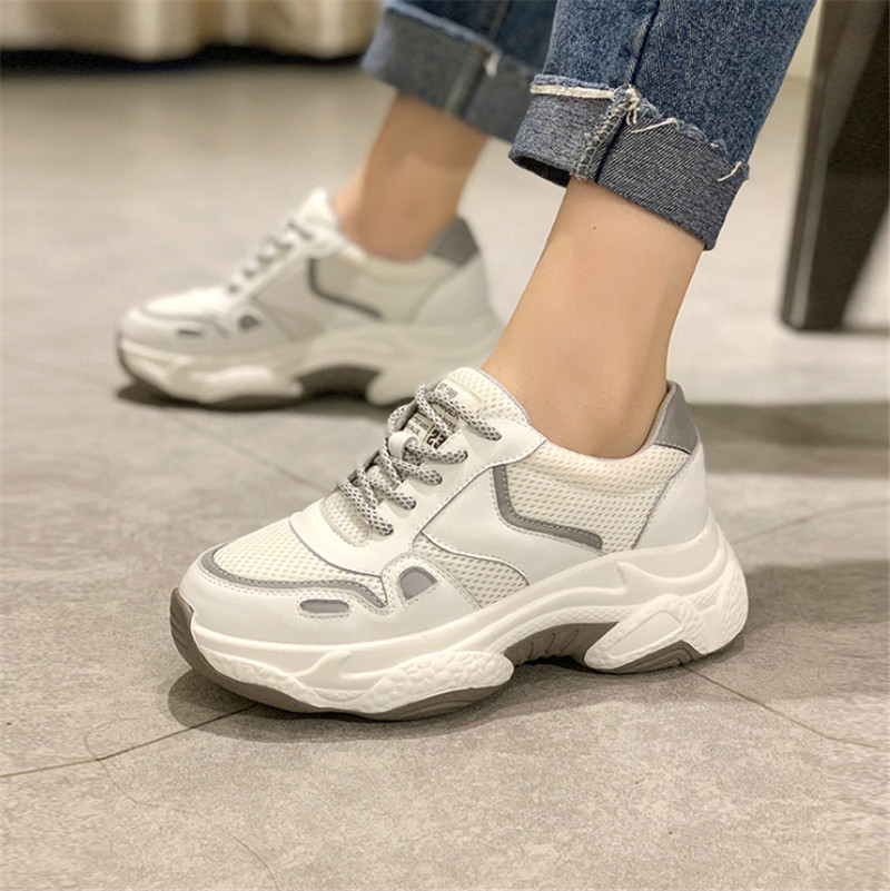 

With Box Cheap Triple S ins Chaussures Fashion Designer Shoes Trainers White Black Dress De Luxe Sneakers Women running Shoes