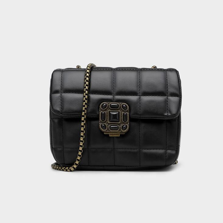 

Factory wholesale women handbag street trend plaid women shoulder bag personality plum lock women chain bag exquisite embroidery fashion bag, Black;red