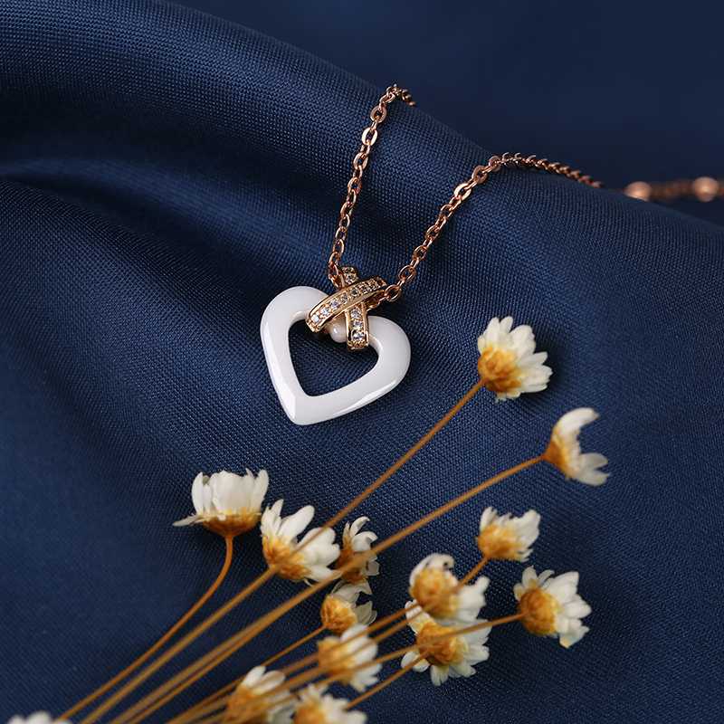 

White Black Heart Shape Necklaces&Pendant Crystal Ceramic Necklace Rose Golden Chain Love Pendant Girl Elegant Anniversary Gift