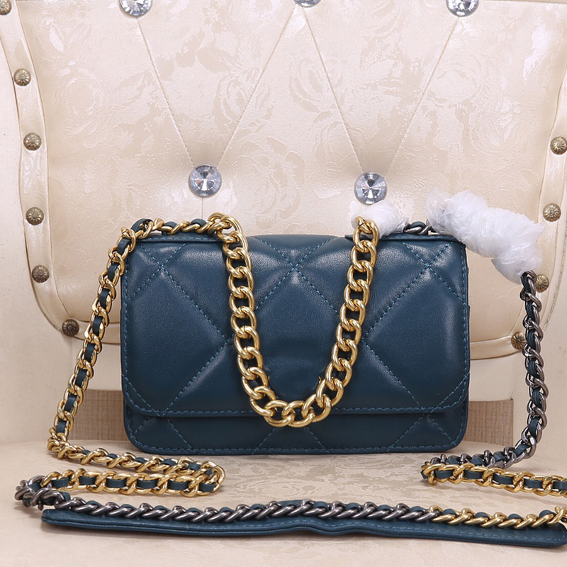 Shoulder Bags Purses Plain Two-tone Chains Hasp Diamonds Lattice Lady Sheepskin Genuine Leather Material High Quality