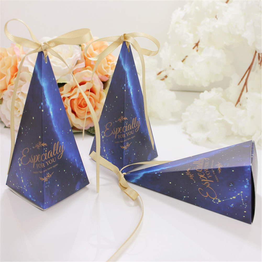 

Hot 50Pcs Pyramid Shape Candy Boxes with Ribbon Wedding Birthday Party Favor XJS789