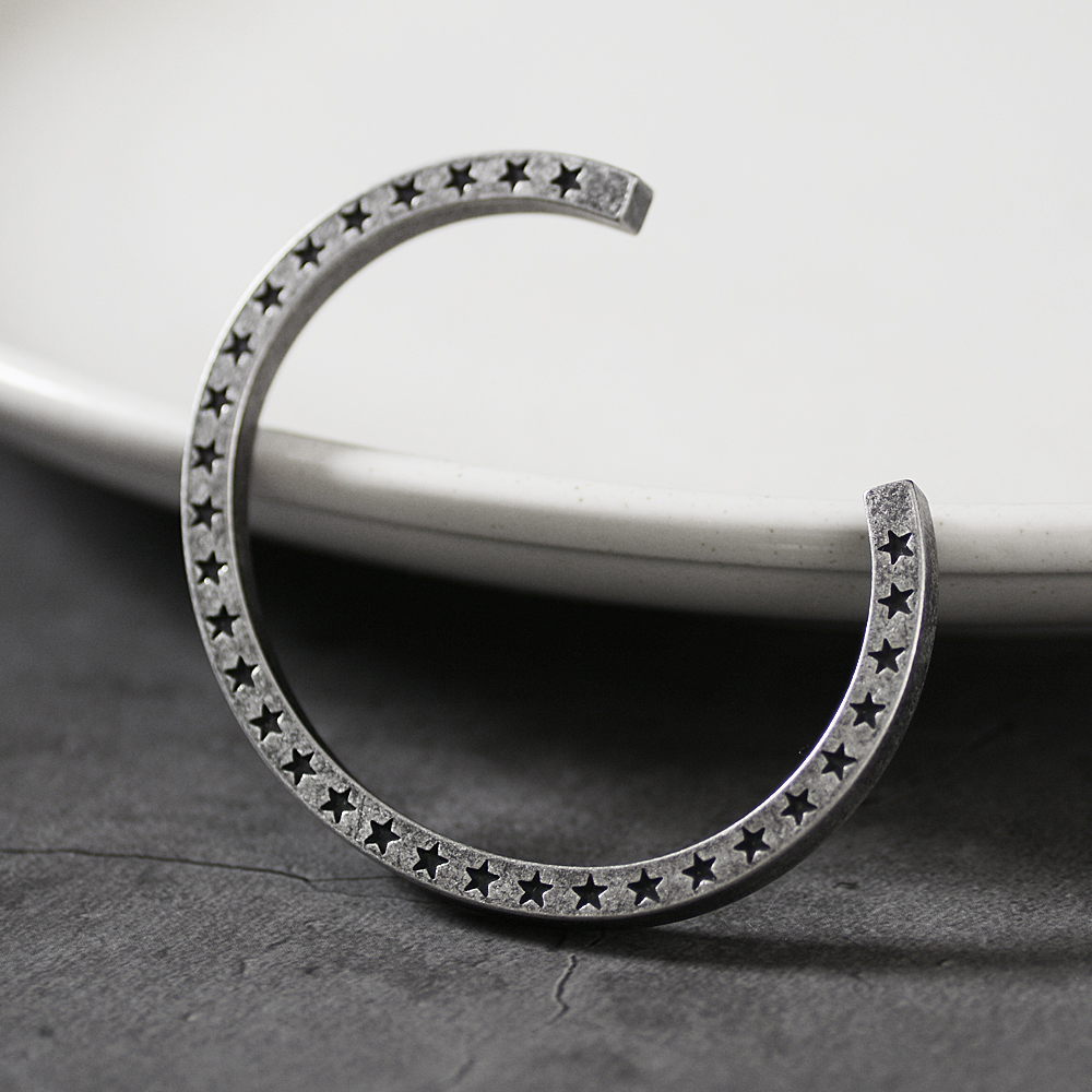 

1pc Nordic Men Retro Vintage Titanium Steel Star Pattern Cuff Open Bangles Jewelry Viking Bracelet Unisex Jewelry SS-163