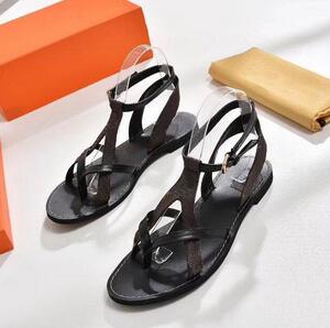 

Fashion BRAND LADIES PRINT LEATHER OUTSOLE SANDALS Leisure BEACH SLIPPERS SANDAL DESIGNER Flat sandals girl size35-41, Brown