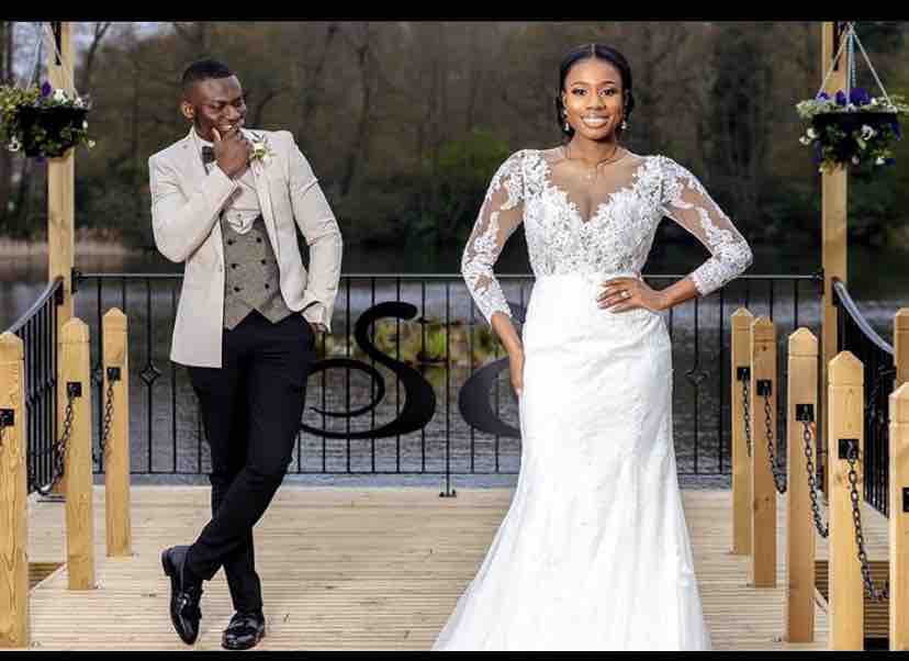 

Mermaid African White Wedding Dress 2020 Lace Appliqued Bridal Gown Sexy Bride Plus Size robes de mariée, Pink