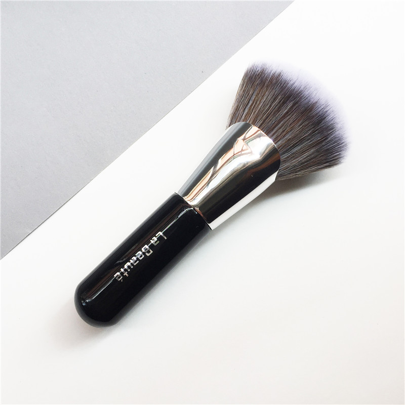 

Labeaute Pro Full Coverage Airbrush 53 - Fan Shaped Foundation Cream Brush