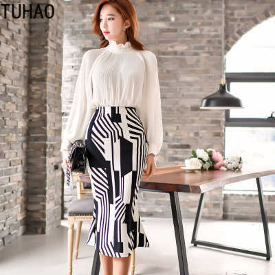 TUHAO FEMMES 2 PIÈCES CONSULTES 2020 Spring élégant Chemises blanches Haut et jupes de travail Wear Wear Gearin Ensemble pour Office Lady WM55