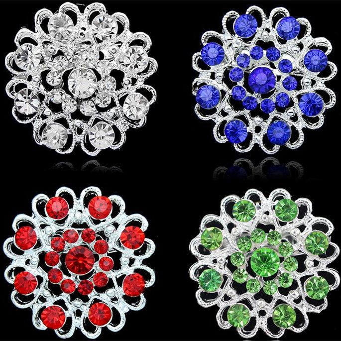 

Exquisite Alloy Small Love Flower Brooch Chest Flowered Dress Decorate