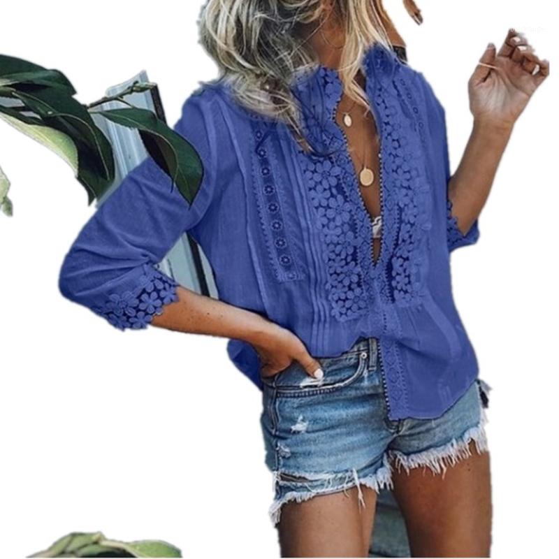Summer Sexy Femmes Dentelle Tops et chemisiers Dames élégantes Creux Out Demi-manches V Chemise Boho Beach Blouse1