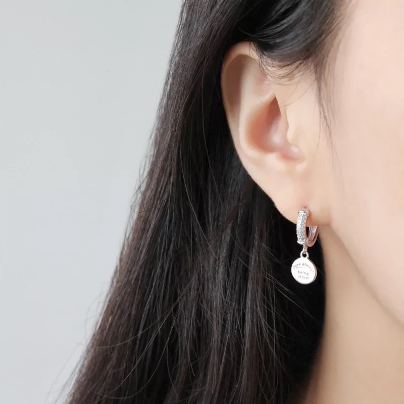 

Charm S925 Sterling Silver Earrings Fashion Simple Zircon Geometry English Tag Drop Ear Bone Wild Female Jewelry