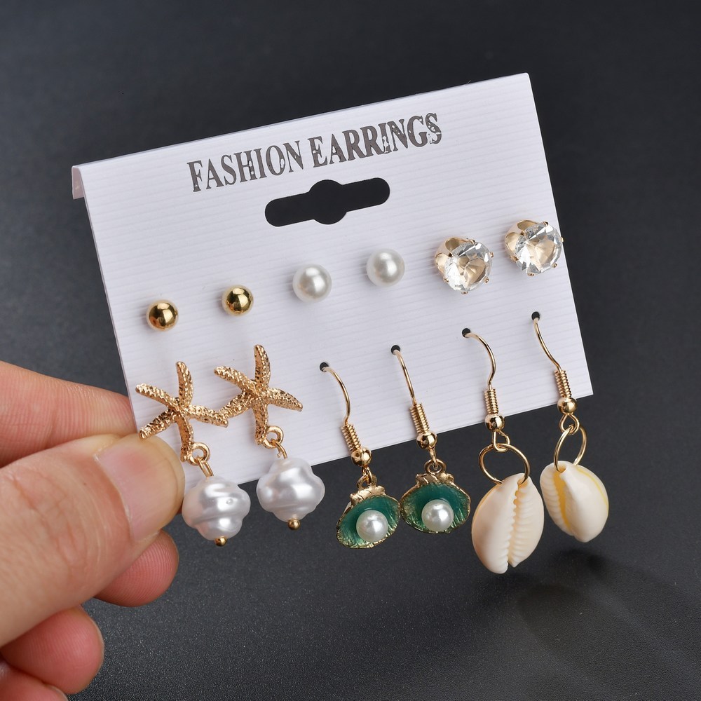 

Alloy Shell Earrings Heart-shaped Pearl Rhinestone Earring 6 Paper Suit Ear Nail