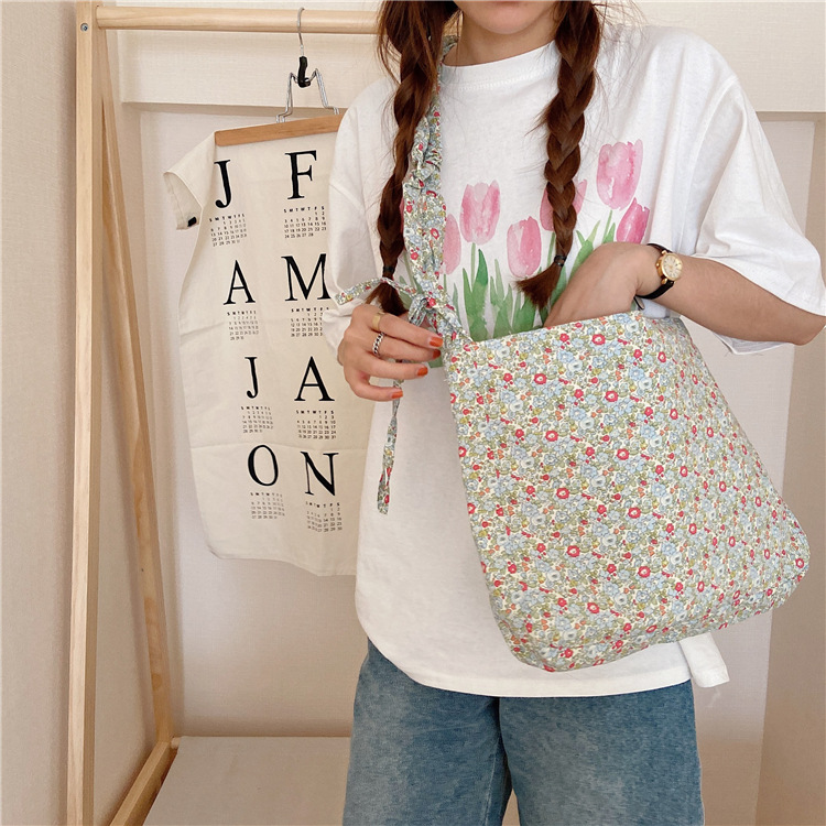 

2020 floral crossbody bag women canvas bag wholesale ins wild shoulder zipper cute canvas women tote
