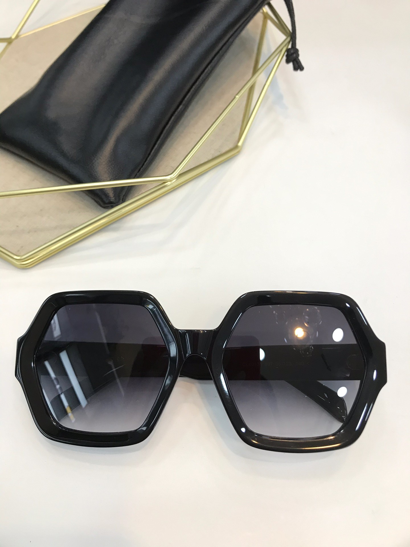 

New top quality 40131 mens sunglasses men sun glasses women sunglasses fashion style protects eyes Gafas de sol lunettes de soleil with box, White;black